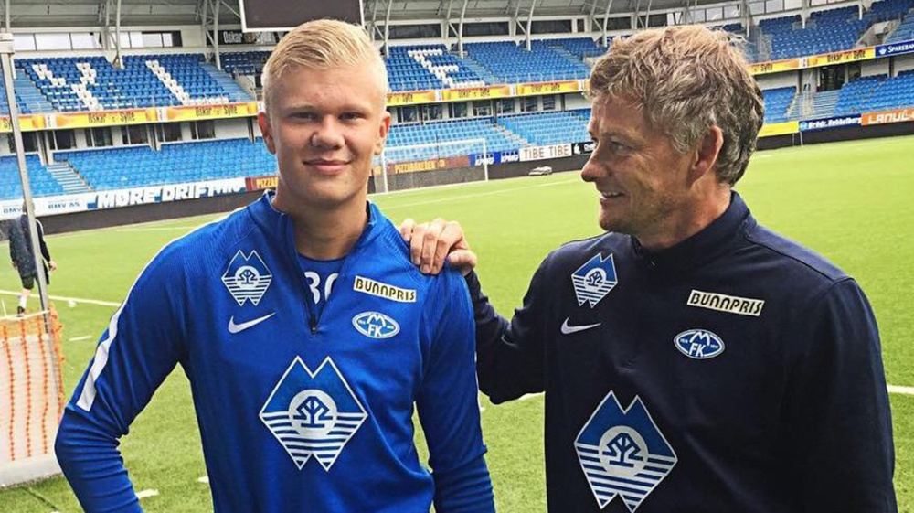 是把球从拥 是把球从拥